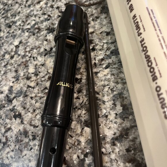 Recorder AULOS Musical Instrument & My Easy to Learn Recorder Book - Picture 5 of 9